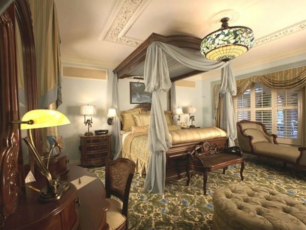 canopy bedroom design