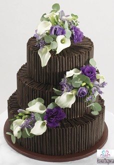 Dark marriage cake