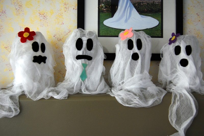 kids-crafts-halloween-ghosts-holiday-decor-arts-and-crafts-family-amazing-dsc-0099