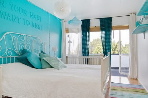 turquoise bedroom