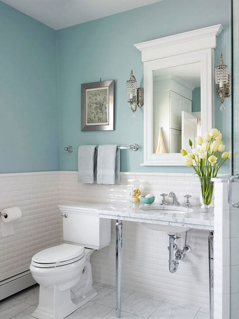 Sky blue colors for small bathrooms