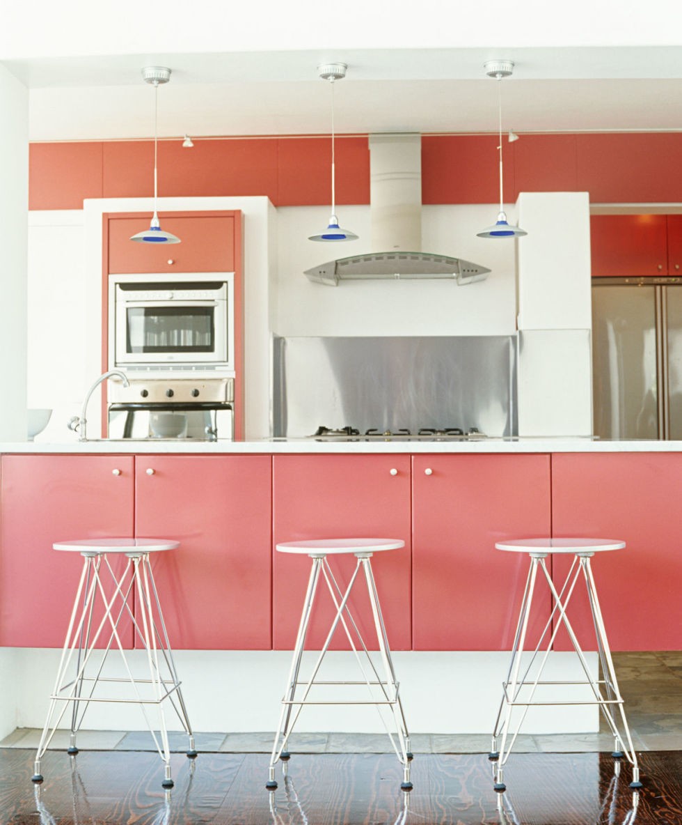 gallery-1429906636-pink-kitchen-getty