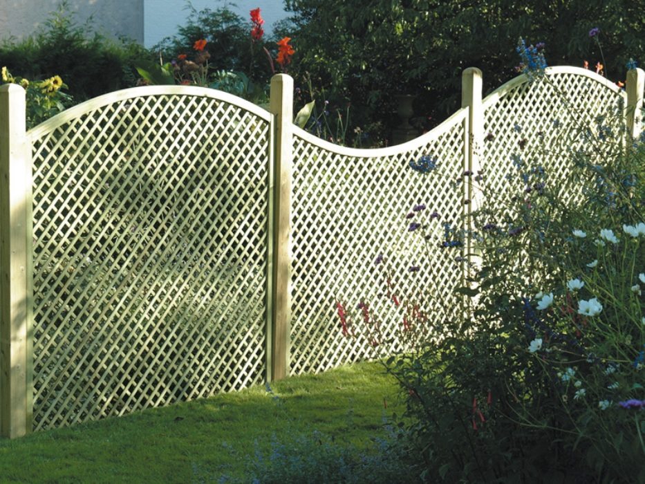 decorative lattice fence style