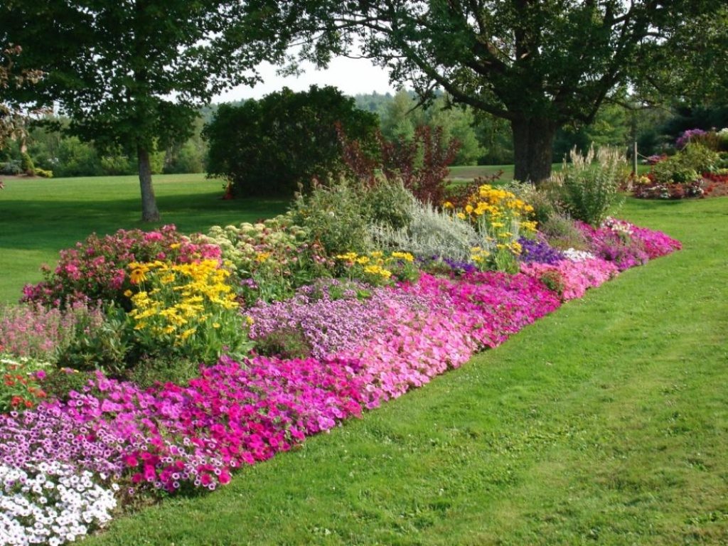 18 Flower Bed Ideas and Designs With Pictures Decor Or Design