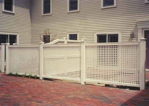 pvc-lattice-fence