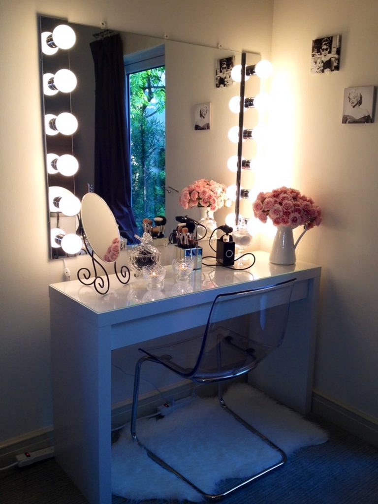 makeup vanity small table for small places