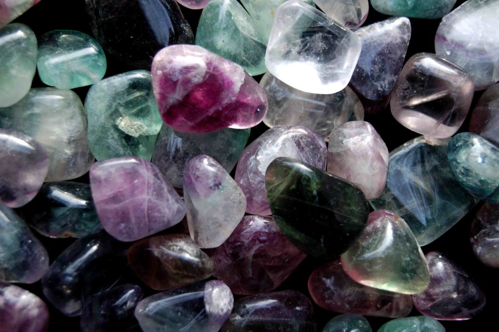 Meditation Room Decorating Different crystals for healing