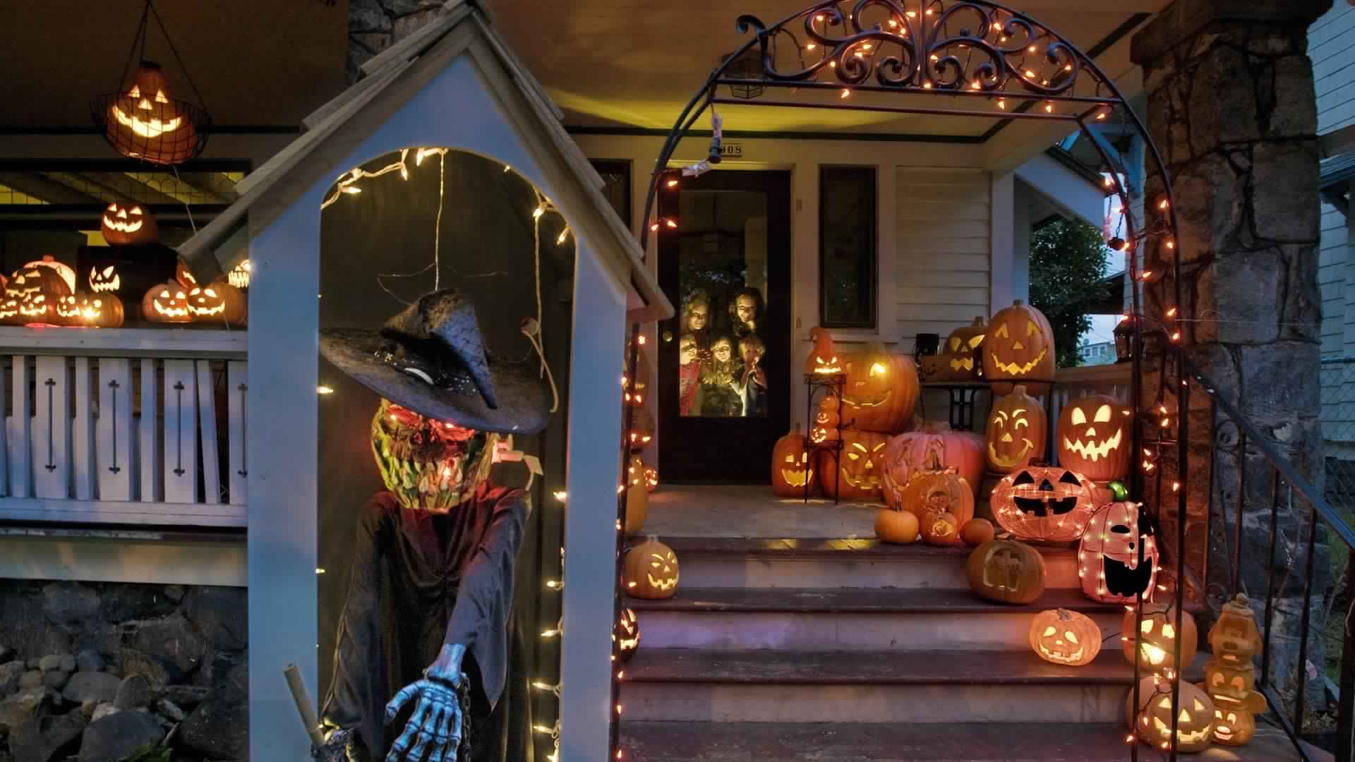 Outdoor Halloween Decorations Secured Setwalls