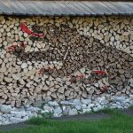 DIY Outdoor Firewood Rack-art of stacking firewood
