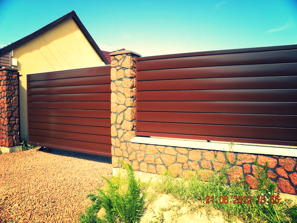 Privacy Fence Ideas-Metal Solid fence