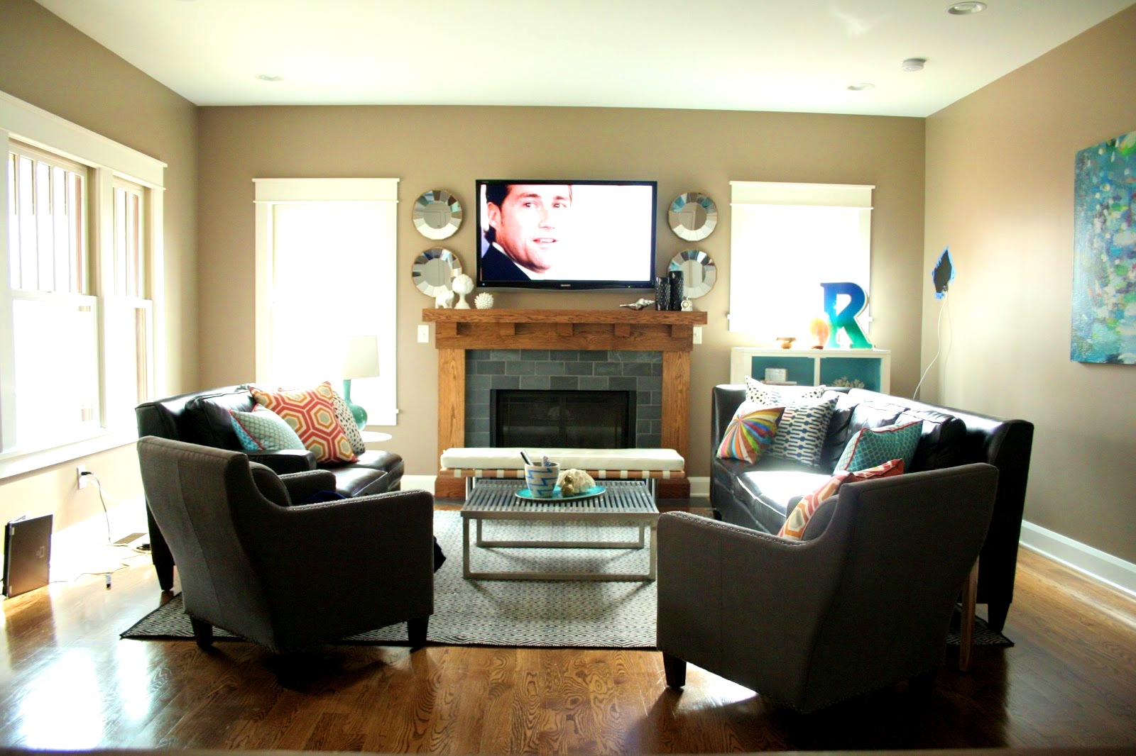 Surefire Ideas to Arrange Living Room with Fireplace ...