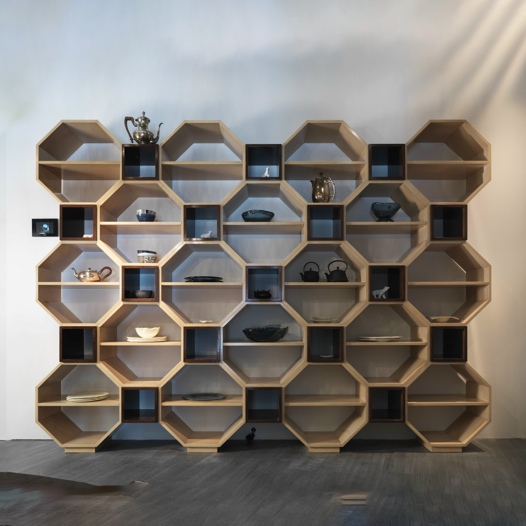 Hexagonal Wall Shelf - Original racks and shelves to living room