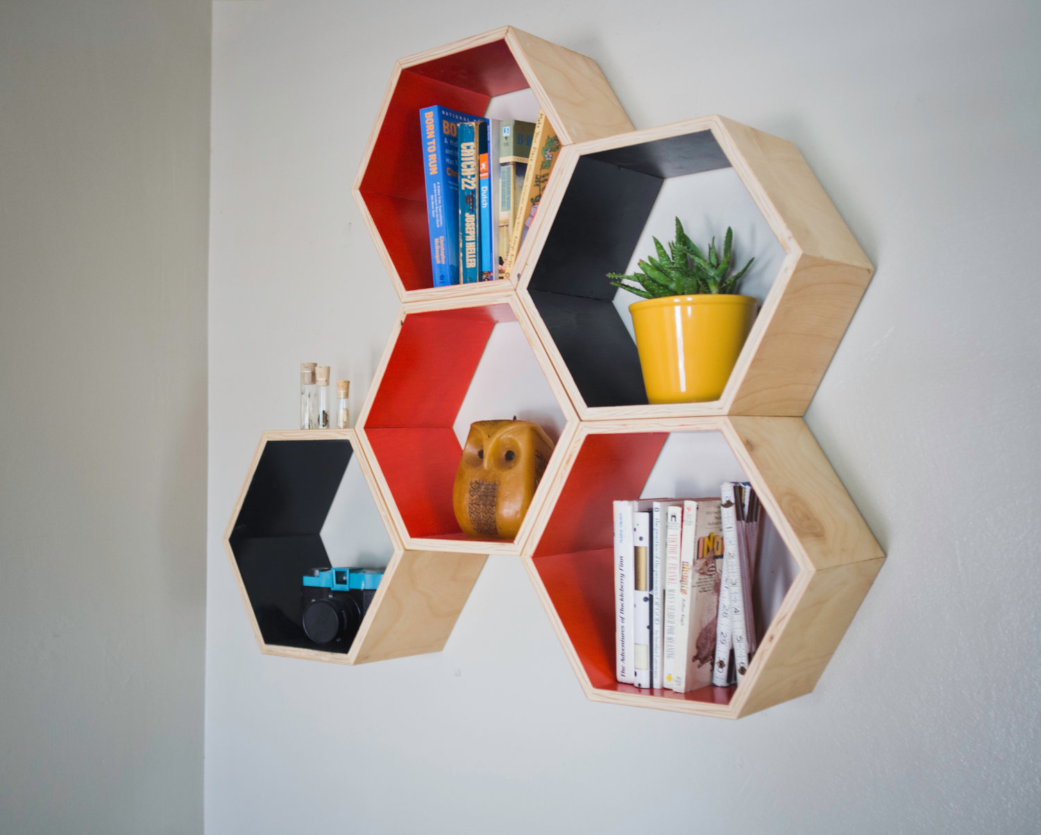 Hexagonal Wall Shelf - honeycombs shelf