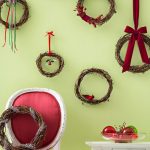 DIY Christmas wall decor ideas