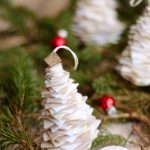 DIY Christmas tree decorations tips