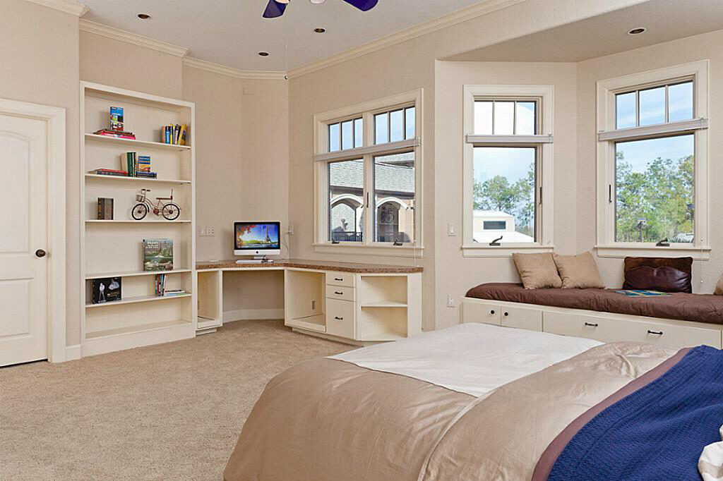 master bedrooms with built-in desk pinterest