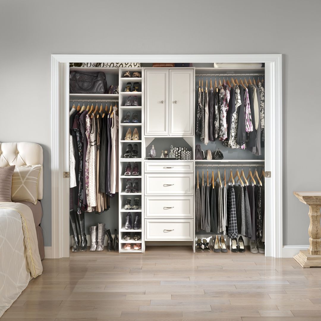 Benefits of a Wardrobe as a Bedroom Storage